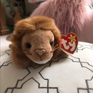 Ty lion beanie